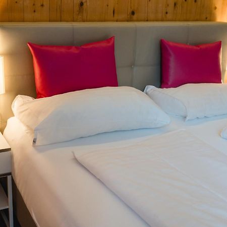 4U Hotel Men Only Hohenthurn Exterior photo